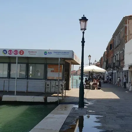 Camilla In Venice-molino *